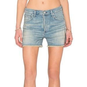 Citizens of Humanity Corey Premium Vintage Relaxed Short in Arleta size 24